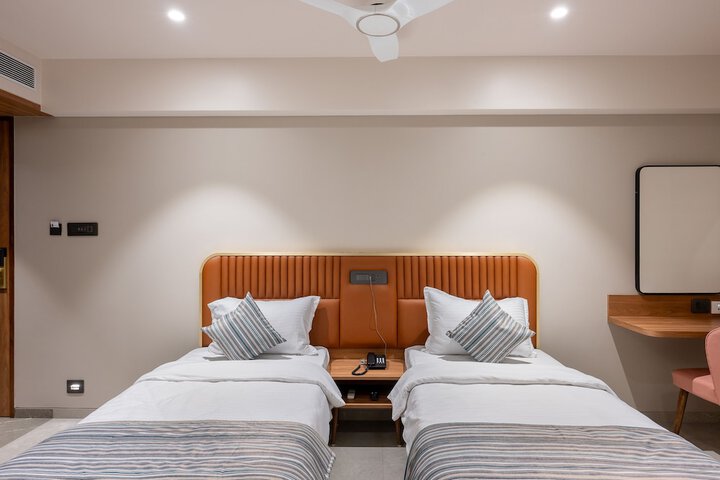 Room 7 of 20