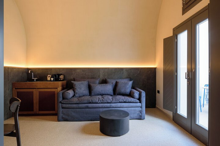 Room 73 of 166