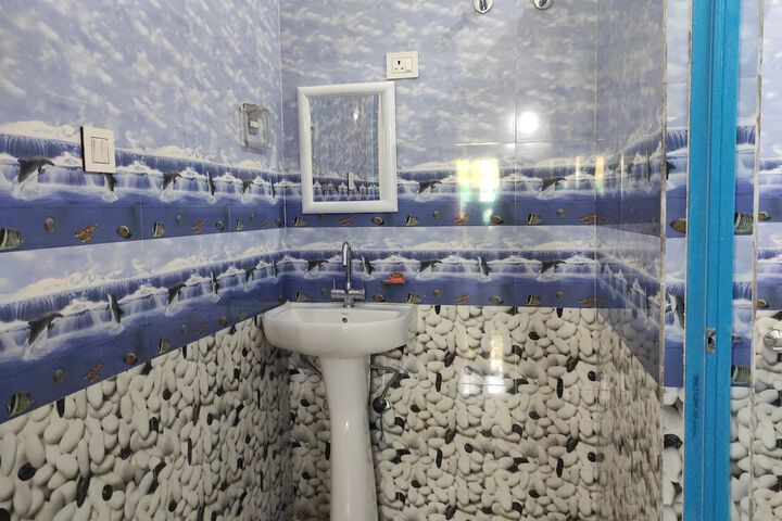 Room 17 of 21