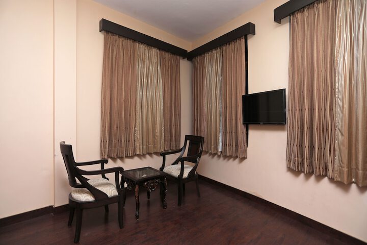 Room 13 of 14