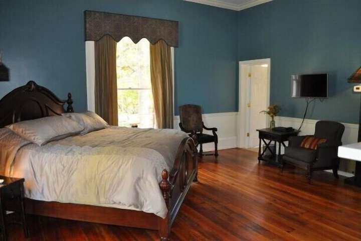 Room 7 of 20