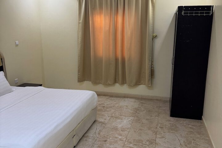 Room 6 of 20