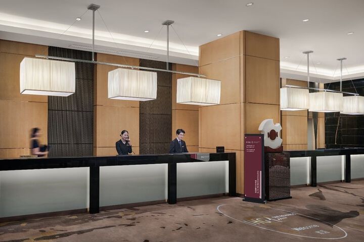 Hotel 100 of 112