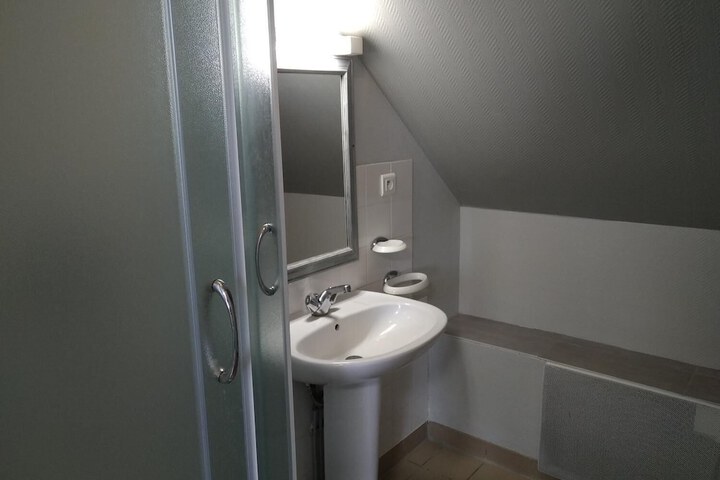 Room 18 of 31