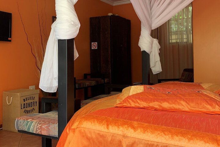 Room 54 of 143
