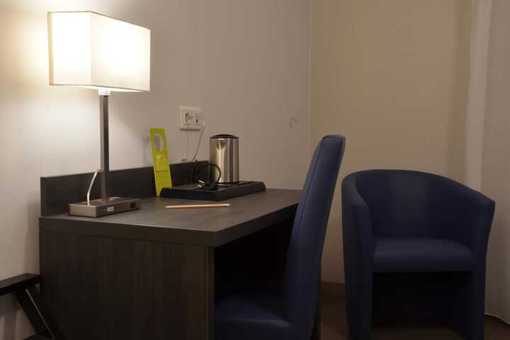 Room 17 of 62