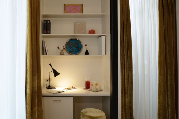 Room 21 of 122