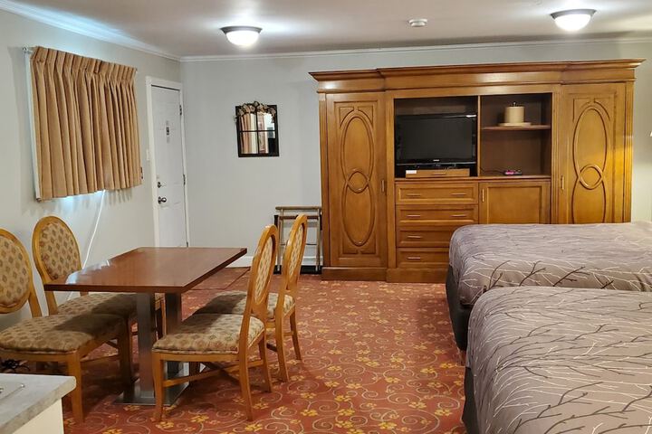 Room 20 of 34