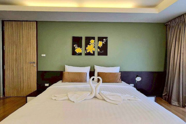 Room 4 of 52