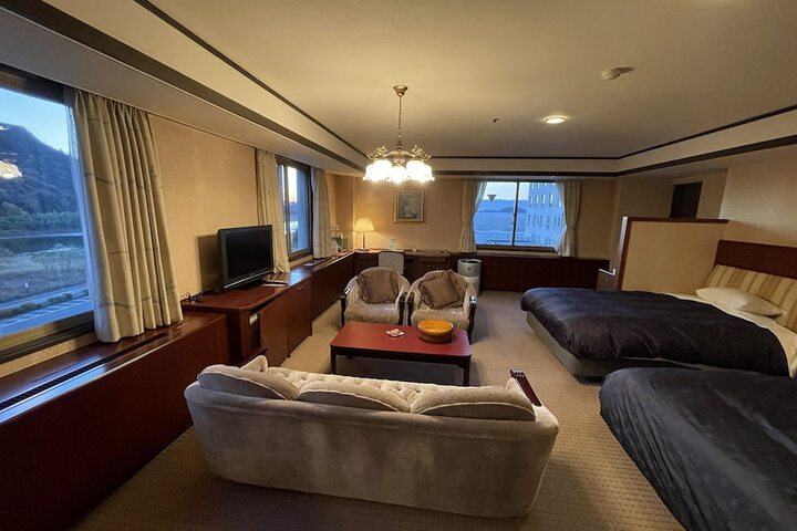 Room 22 of 105