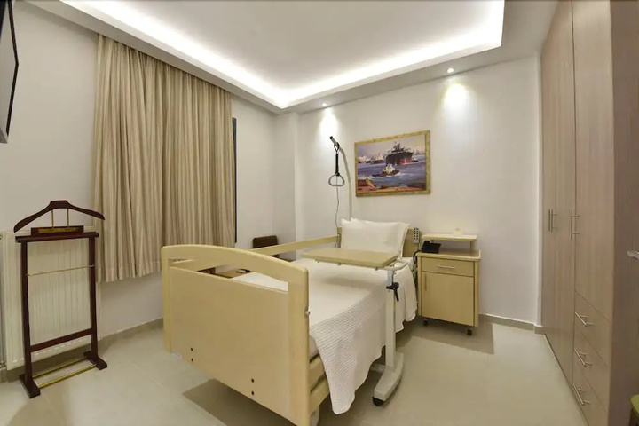 Room 5 of 15