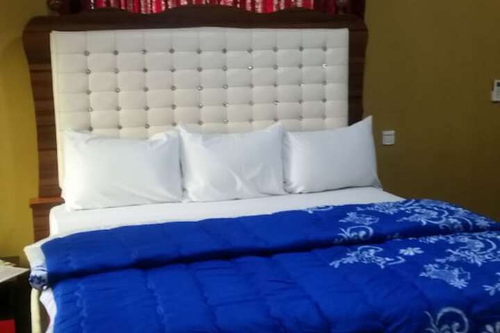 Room 4 of 21