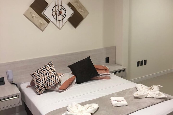 Room 16 of 39