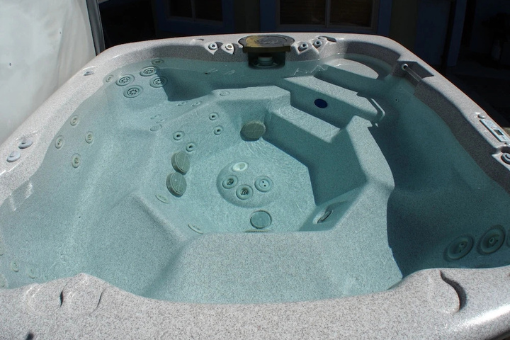Pool 13 of 17