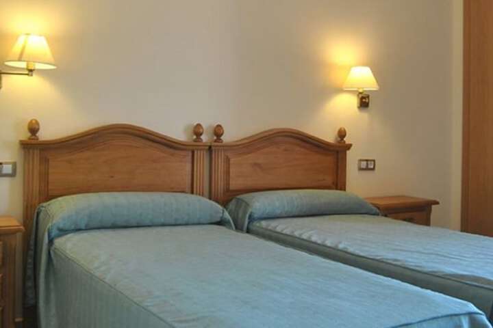 Room 2 of 46