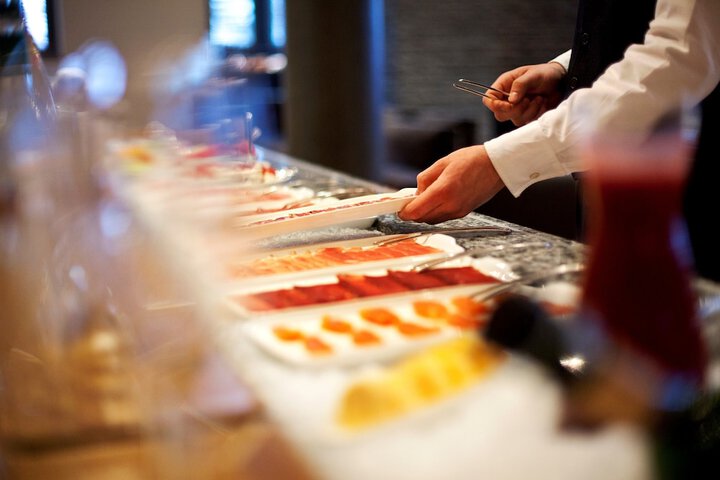 Dining 89 of 105