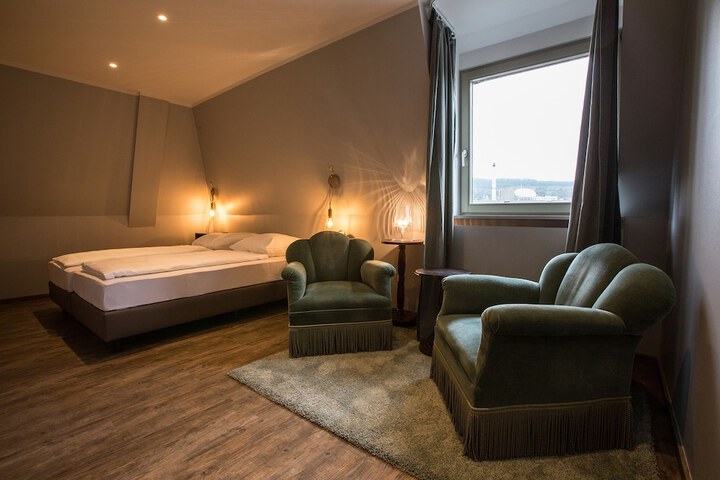 Room 4 of 26