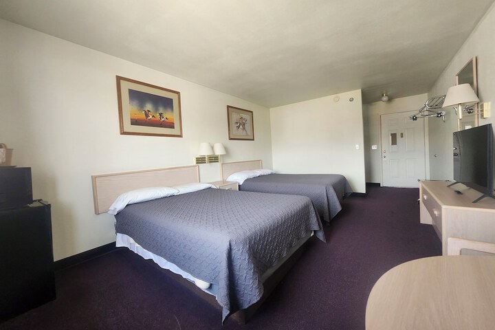Room 3 of 6