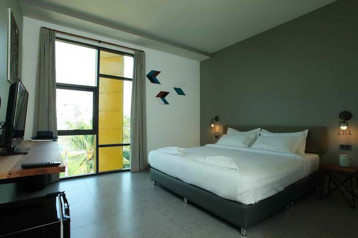 Room 6 of 49