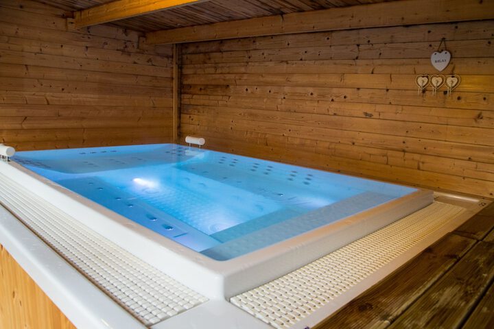 Spa 52 of 75