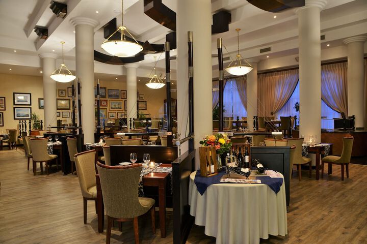 Dining 104 of 155