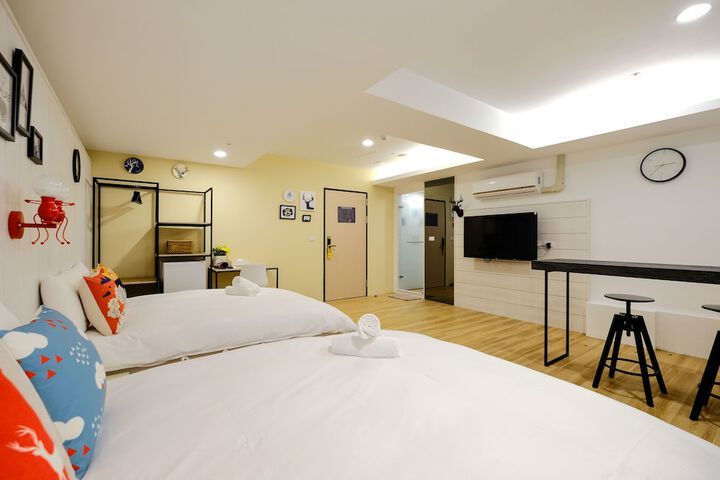Room 10 of 60