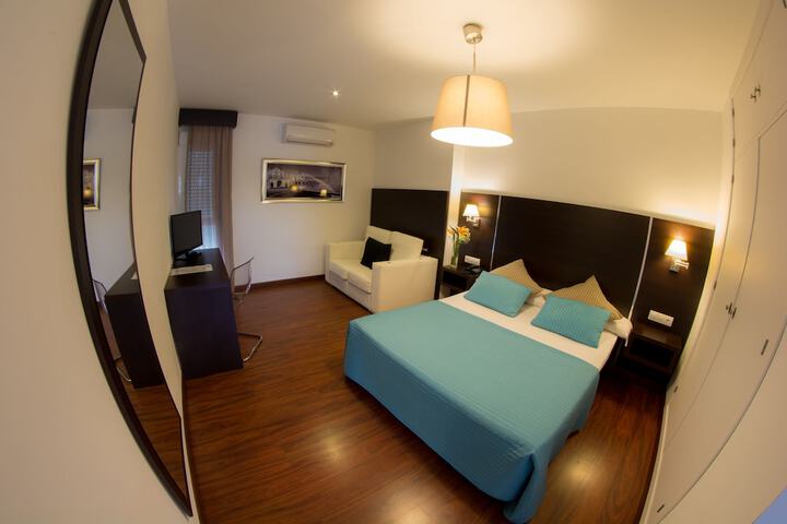 Room 8 of 46
