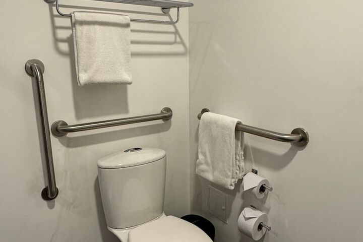 Room 21 of 31