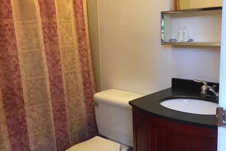 Room 28 of 61