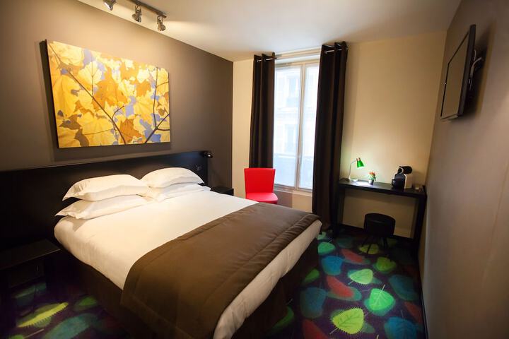 Room 4 of 56