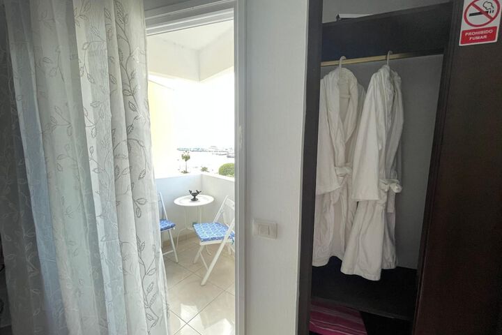 Room 25 of 45