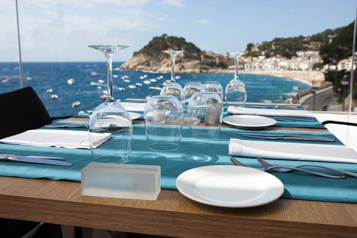 Dining 62 of 89