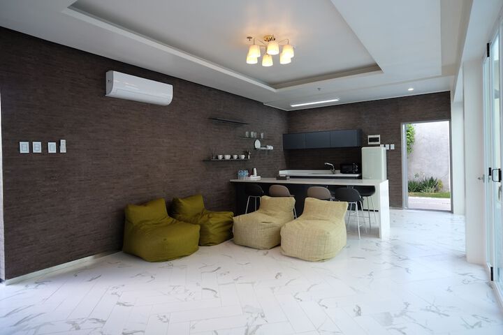 Room 42 of 88