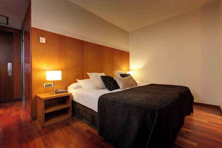 Room 15 of 64