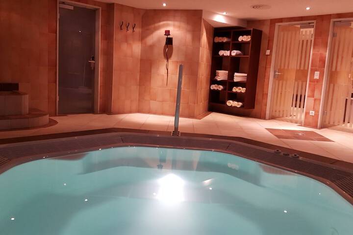 Pool 38 of 59