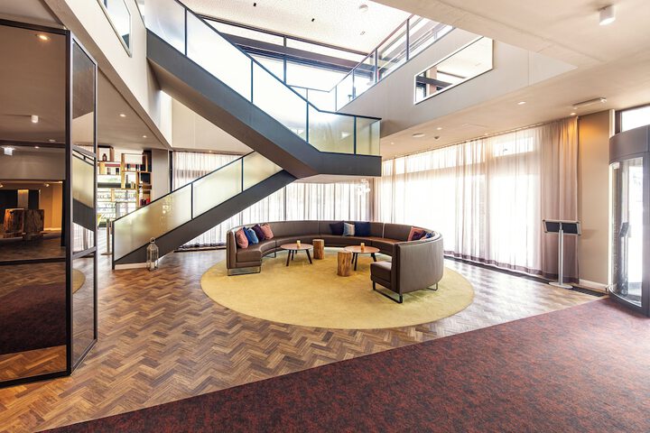 Lobby Entry