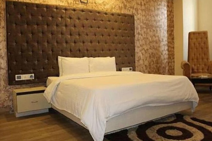 Room 15 of 35