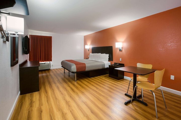 Room 21 of 45