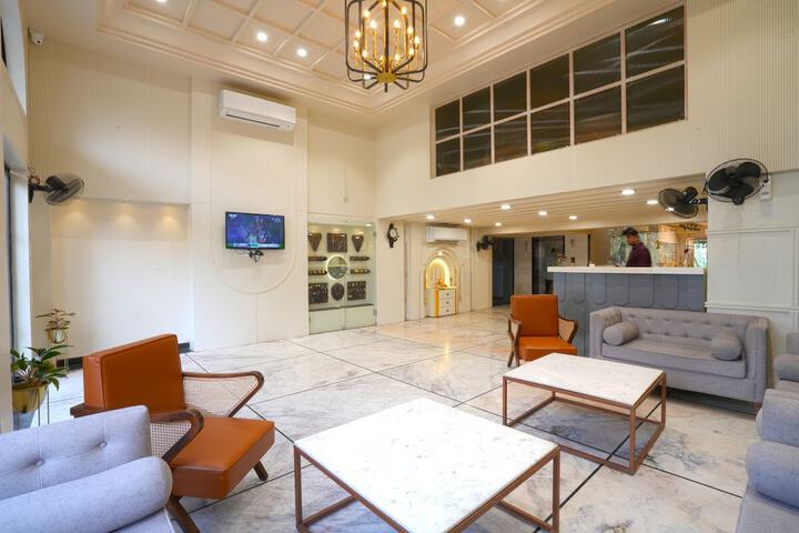 Hotel Interior 10 of 64
