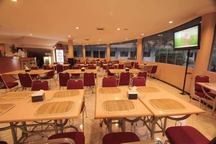 Dining Photos