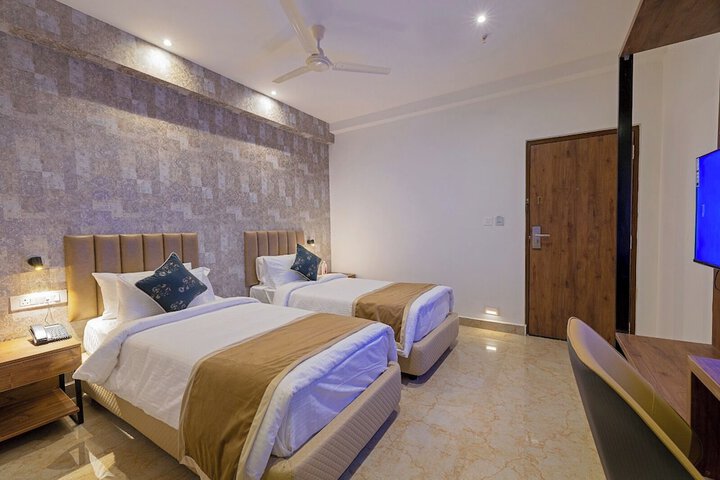 Room 7 of 23