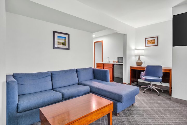 Room 43 of 83