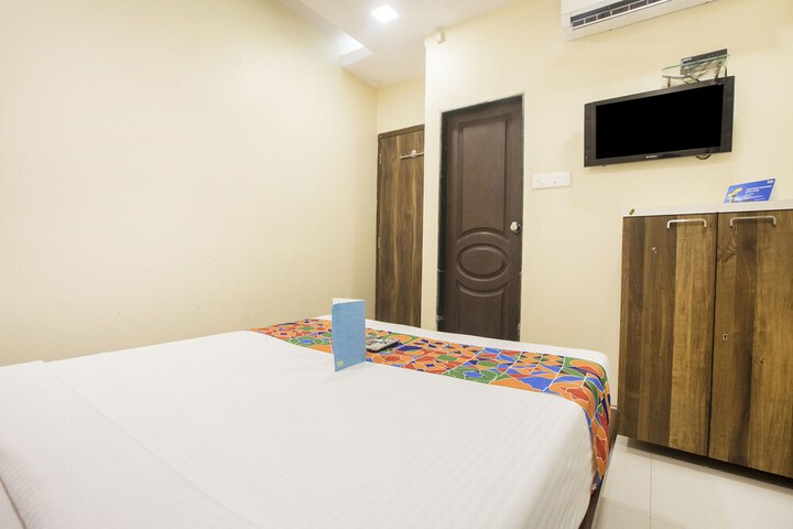 Room 14 of 25