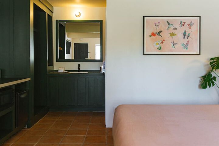 Room 7 of 24