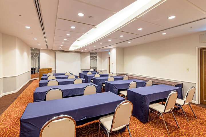 Ballroom/Hall 106 of 120