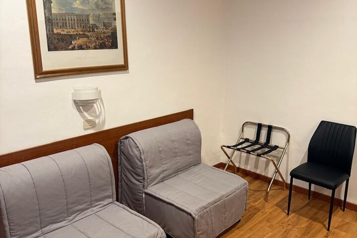 Room 104 of 127