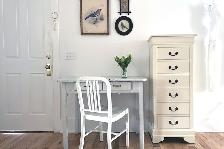 Room 10 of 32