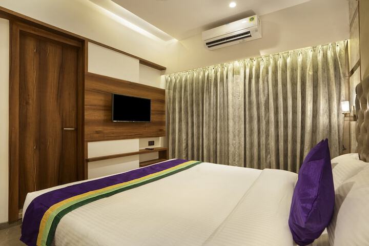 Room 10 of 39