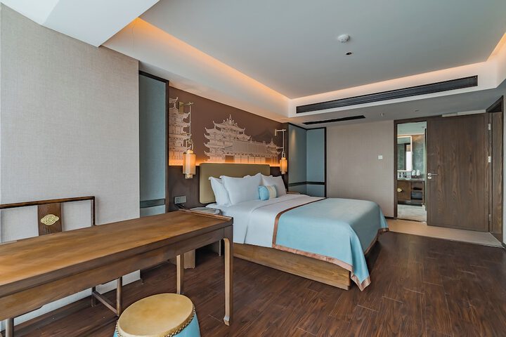 Room 8 of 22