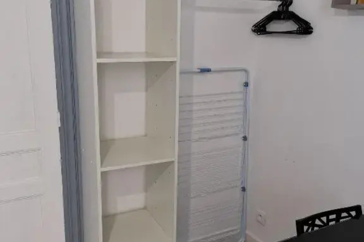 Room 4 of 13